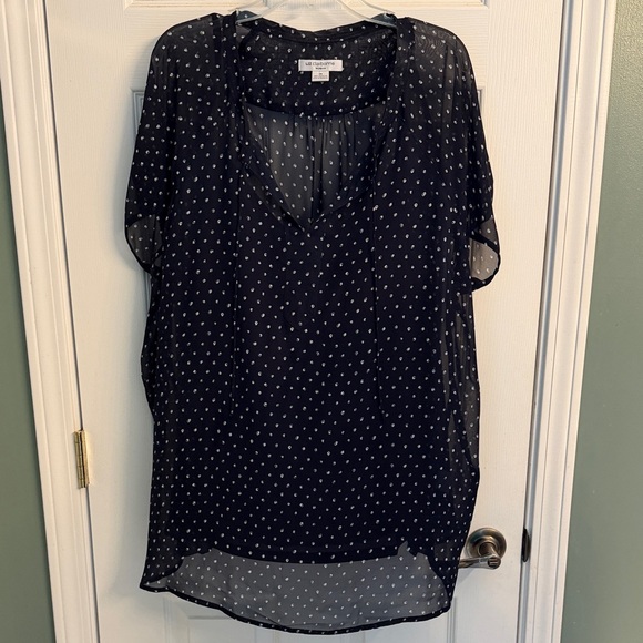 Liz Claiborne Tops - Liz Claiborne Navy Sheer V-Neck Blouse with White Dot Print